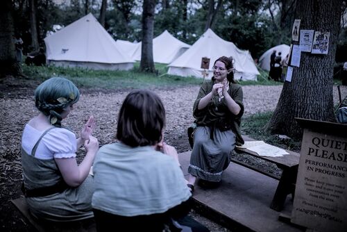 Navarr Night-speak.jpg