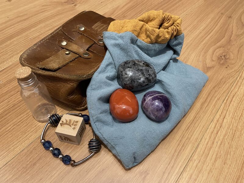 File:Binding Gems of the Three.jpg