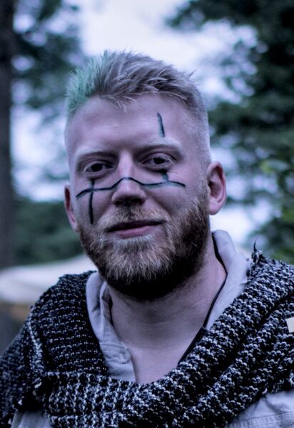 Navarr: Richard Andrews